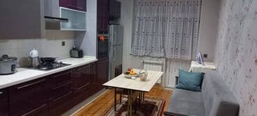 guneslide 3 otaqli evler: Yasamal rayonu,Yeni Yasamal Ləziz housenin yaxınlığında,18 — 5