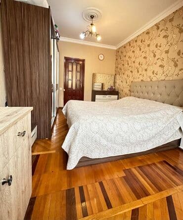 9 ci mikrorayon satilan evler: Bakı, 3 otaqlı, Köhnə tikili, m. Həzi Aslanov, 80 kv. m — 4