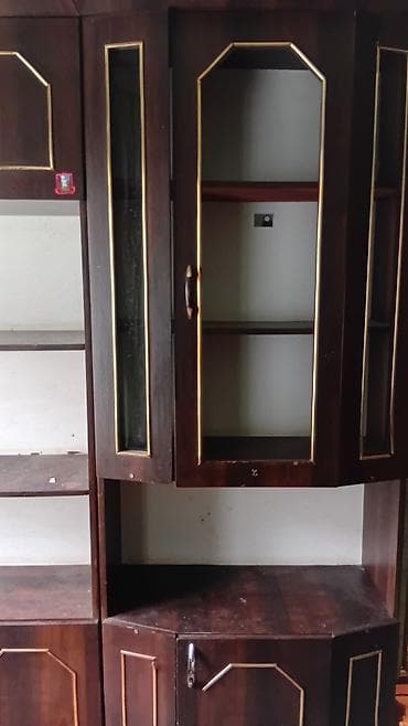 işlenmiş dolab: Klassik üslubda böyük otaq divanı/servant (modul tipli) - Material — 1