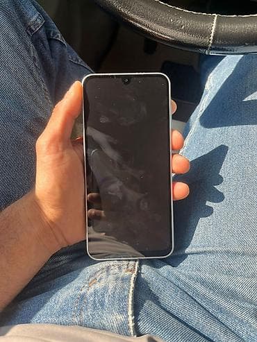 самсунг s8: Samsung Galaxy A17, 128 GB, rəng - Gümüşü, İki sim kartlı — 6