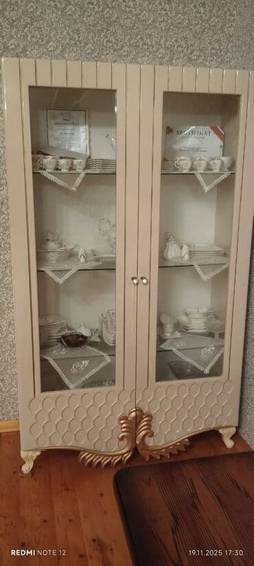 İşlənmiş, TV stend