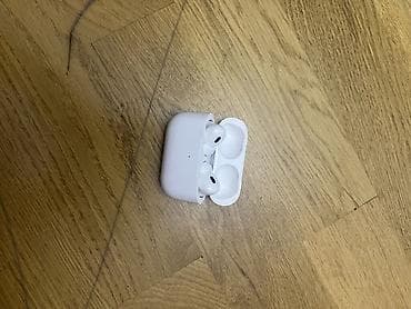 iphone se ucuz: Apple AirPods simsiz qulaqlıq və şarj qutusu. Ağ rəngli, kompakt — 3