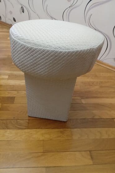 Termolar: Pufik oturacaq, Parça, rəng - Ağ, Kredit yoxdur, Çatdırılma yoxdur — 1