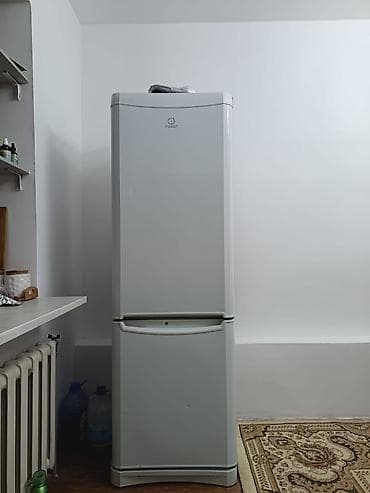 İşlənmiş 2 qapılı Indesit Soyuducu Satılır, rəng - Ağ