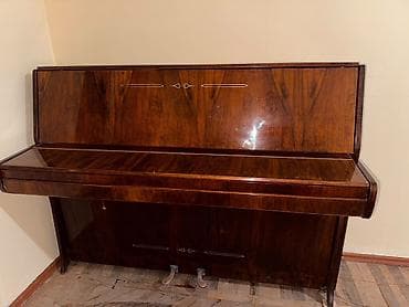 nilufer konsert: Pianina satılır. Qiymət 150 azn — 8