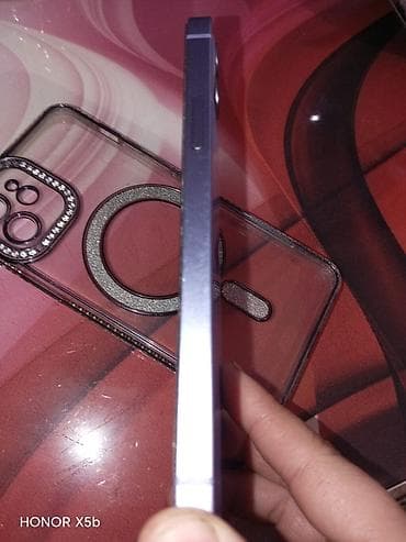 kondisioner sekilleri: IPhone 12, Göy, Face ID — 4