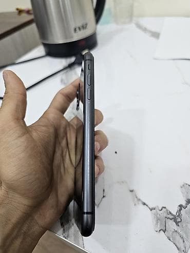 xiaomi redmi 9 t: IPhone 11, 64 GB, Qara, Face ID — 3