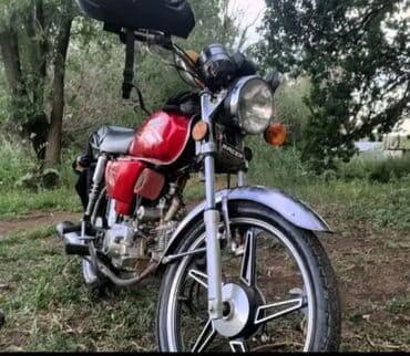 Yağlar və avtokimyəvi maddələr: Moped/motosiklet – Racer (qırmızı rəngdə), klassik dizayn — 2