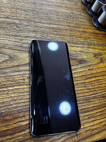 s10 plus ekran: Xiaomi Mi 10 5G, 256 GB, rəng - Gümüşü, 
 Qırıq — 2