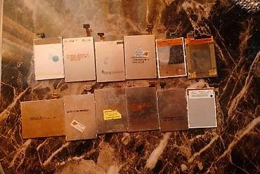 tük alan: Nokia mobil telefon modelləri üçün ehtiyat ekranlar. Bu displeylər — 2