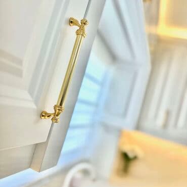 taxta lusturlar: Sifarişlə mətbəx dəsti, Özü çəkən petlələr, Mat laminat, Kredit var, Ödənişli çatdırılma, Ünvandan götürmə, Pulsuz çatdırılma — 6