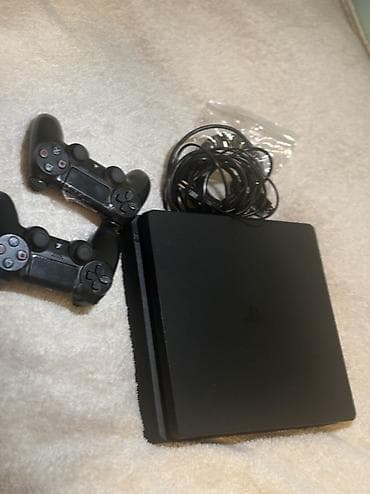 PlayStation 4 Slim oyun konsolu paketi - Model: PS4 Slim (qara rəng)