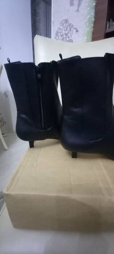 qış botları: Ölçü: 41.5, Yeni — 8