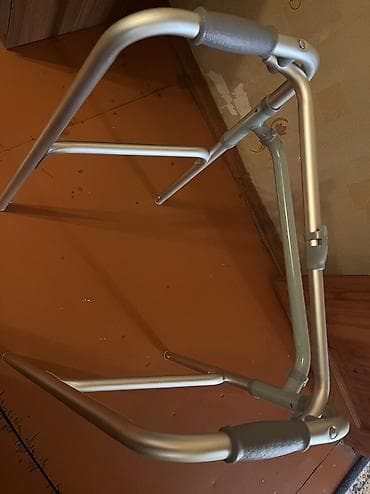 bor: Gedişat vasitələri dəsti - Alüminium gəzinti çərçivəsi (walker) — 2