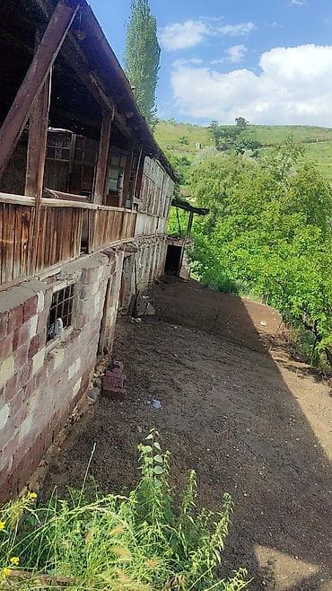 album: Dağ mənzərəli kənd evi və həyət sahəsi - Taxta və daş konstruksiyalı — 2