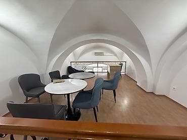 ofis icarə: Obyekt icarəyə verilir ofis üçün yararlıdır və s 2 mərtəbədir parking — 3