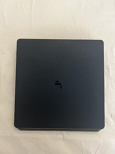 sert disk: PlayStation 4 Slim oyun dəsti Komplekt: - PS4 Slim konsolu (qara — 2
