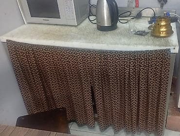 restoran qabları: Restoran üçün dograma stolu,dograma hissəsi qalındır, masa demirdir — 1