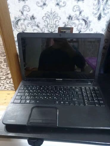 monitor ekran: İşlənmiş Toshiba, 15.6 ", AMD E, 512 GB — 1