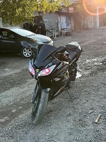 bmw e60 m: Kawasaki 2023 il, 1080 km — 2
