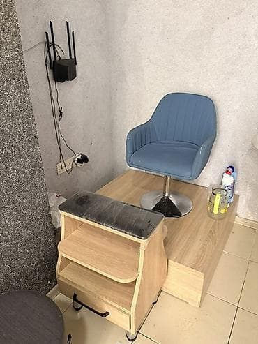 Салонная, медицинская мебель: Pedikür üçün tam set – taxta podium, kreslo və pedikür ustası üçün — 2