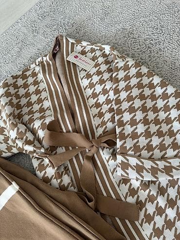 dest geyimler: Qadın dəst – kardiqan və şalvar - Rəng: qəhvəyi-bej kombini - Naxış — 2