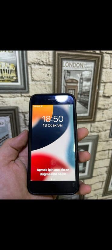 iphone 11 pro ucuz: IPhone 7, Qara, Qırıq — 1