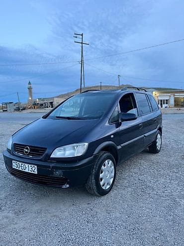 Opel Zafira: 1.6 l | 1999 il 122000 km Van/Minivan