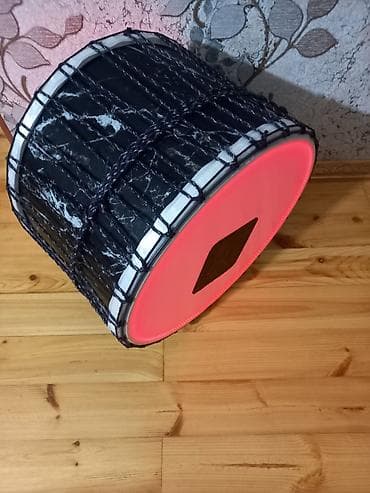 Gitaralar: Salam alet tezedi stifade olunmayib. ćbug çxol yoxdu. razmer 50 — 3