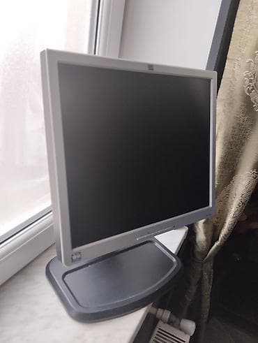 elantra manitor: HP L1740 LCD monitor - Ekran: 17 düym, 5:4 (kvadrat) format - Mat — 2