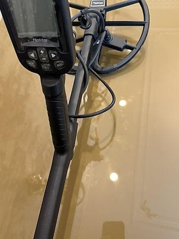Metal axtaran aparatlar: Nokta Simplex BT metal detektoru, geniş axtarış imkanları təklif edən — 1