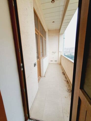 срочно продам квартиру в баку: 3 комнаты, Новостройка, м. Нефтчиляр, 125 м² — 10