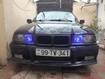 honda stream 2002: BMW 3 series: 1.8 l | 1997 il Sedan — 2