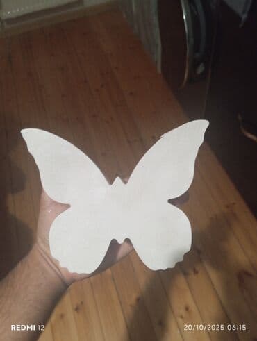 Fiqur, Taxta, rəng - Ağ