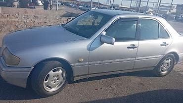 starter mersedes: Mercedes-Benz C-Class sedan (W202), gümüş rəng. - Kuzov: 4 qapılı — 3
