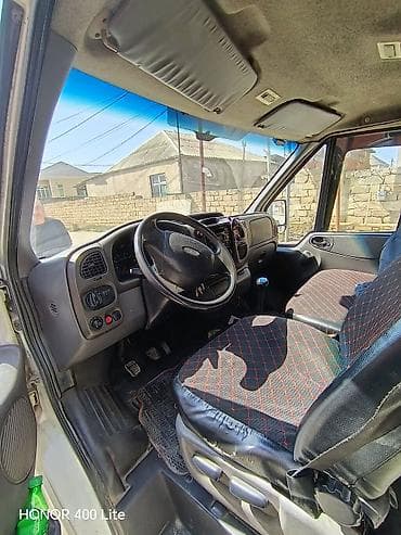 mersedes c 230: Ford Transit: 2.4 l | 2004 il 500000 km Universal — 5