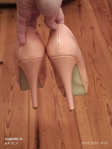 женские классические туфли на танкетке: Qadın ayaqqabıları – 2 cüt 1) Qırmızı klassik tufli - Material: zamşa — 14