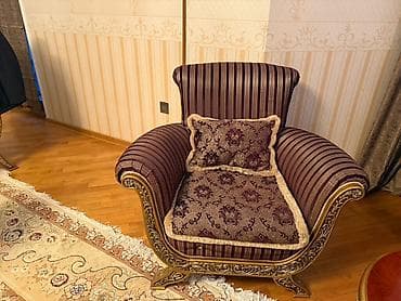 oturaca: İşlənmiş, Klassik divan, 2 kreslo, Divan, Bazasız, Açılmayan — 3