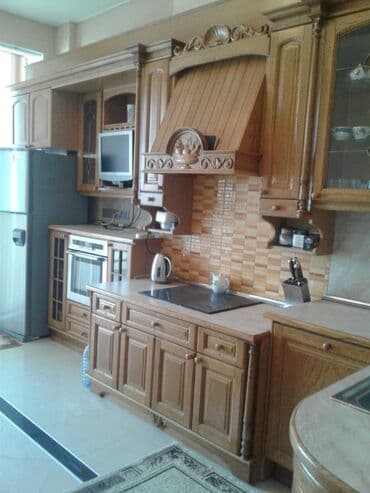 9 ci mikrorayon satilan evler: 4 otaqlı, Yeni tikili, m. 28 may, 250 kv. m — 11