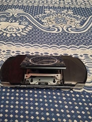 psp 2000: Ideal veziyetde original psp hecvaxt sinmayib hecbir detalli — 2