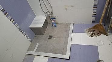 alcipan divar fiqurlari: Duş kabini üçün kafelli duş altlığı hazırlanması və quraşdırılması — 7