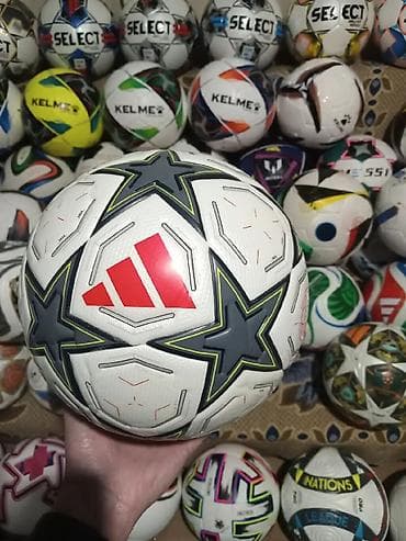 Futbol topları – müxtəlif brend və dizaynlar. 15 manatdan 100 manata — 9