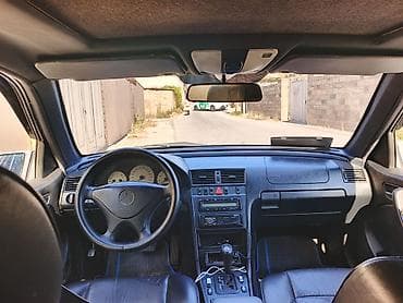 mercedes disk per page 40: Mercedes-Benz C-Class: 2.4 l | 1997 il Universal — 10