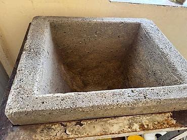 su suzen: - Satılır – 120 azn - Su süzən daşı satılır.-25 litr su tutumu var - — 4