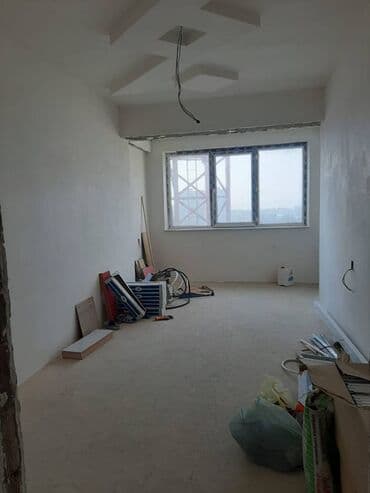 9 ci mikrorayon satilan evler: 3 otaqlı, Yeni tikili, m. Xalqlar Dostluğu, 131 kv. m — 1