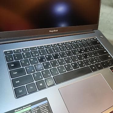 macbook pro 15: Müasir noutbuku Honor/SSD 512/DDR4 Ram 8 Salam əziz dostlar 🖐🏻 — 6