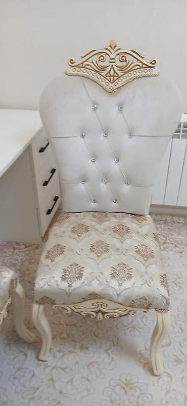6eded stul birlikdə 280azn təcili satılır ünvan Xırdalan(Lx)