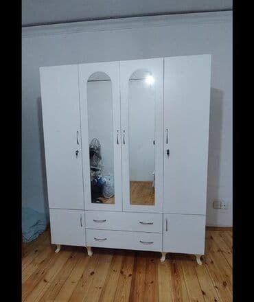 polkalı şkaf: Açılan, 3 qapılı Düz dolab, Şifonyer — 9