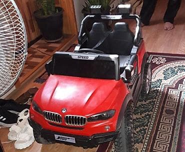 Uşaqlar üçün elektrikli minik maşını – qırmızı rəngdə, SUV tipli