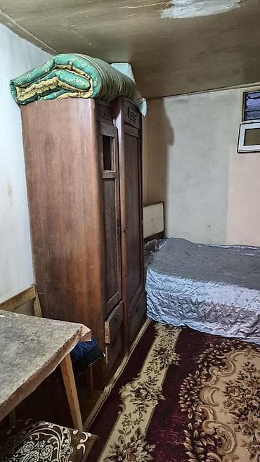 zabrat ev: Nizami Metrosuna 7_8 deqiqeliy mesafede Merkezi parkin yaxinliginda 1 — 5